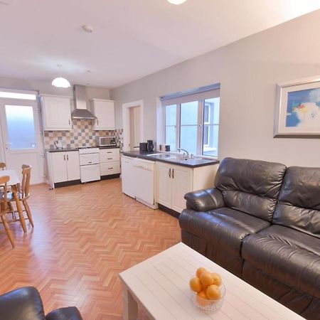 Ocean Breeze Apartment Лехинч Экстерьер фото
