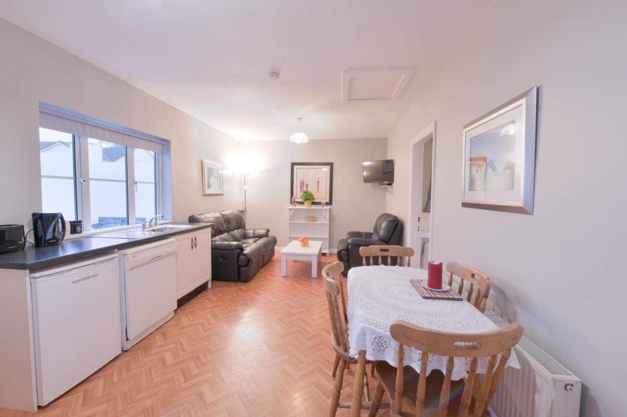 Ocean Breeze Apartment Лехинч Экстерьер фото