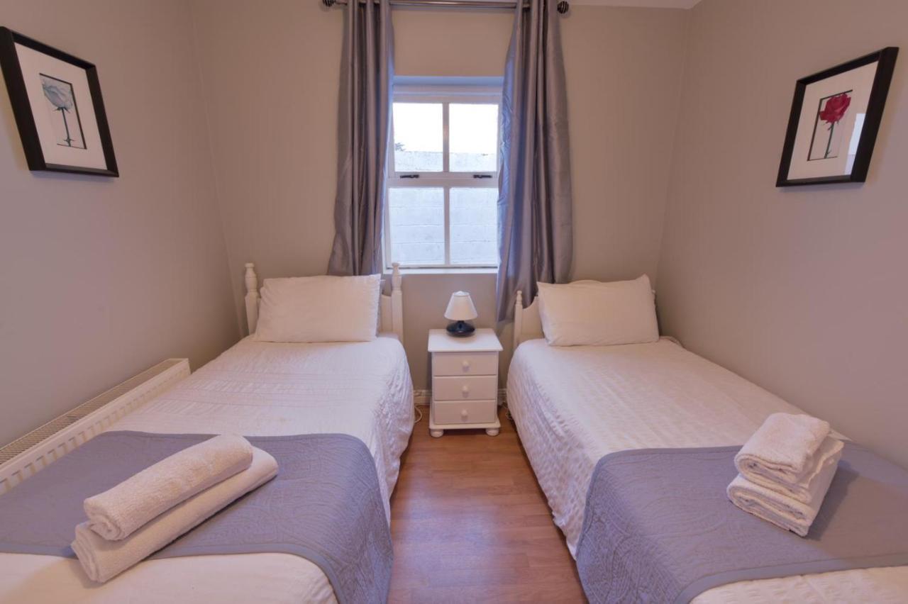 Ocean Breeze Apartment Лехинч Экстерьер фото